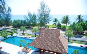 Maikhao Palm Beach Resort 5*